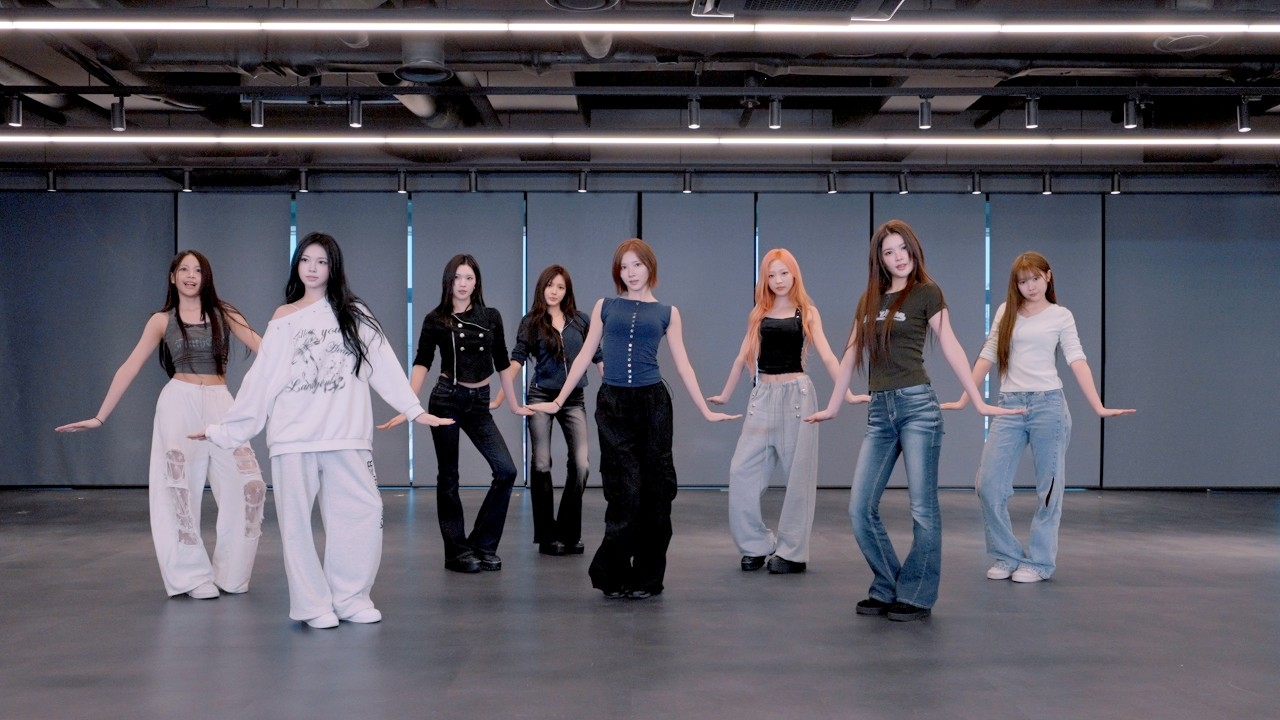 Hearts2Hearts 하츠투하츠 'ICONIC HEART' Dance Practice