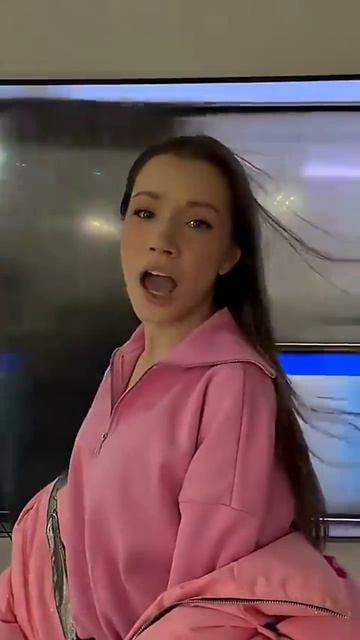 😘