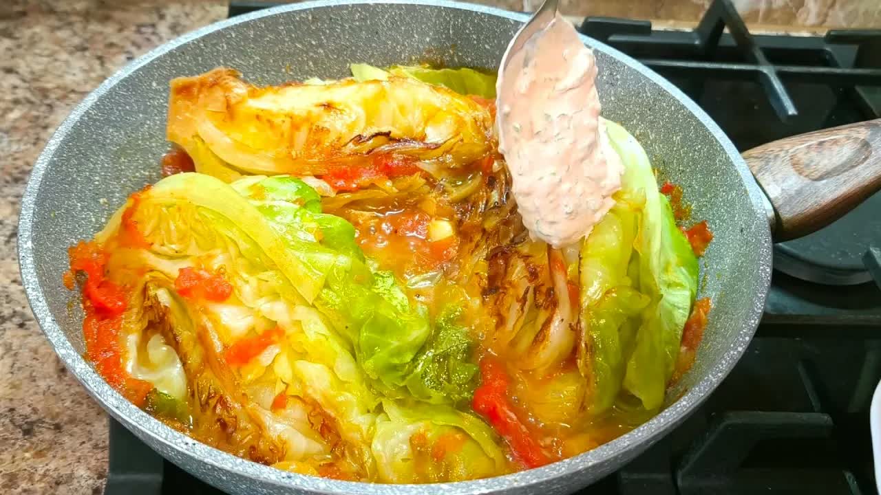Теперь молодую капусту готовлю только так! секрет во вкусной заправке! никогда не надоест! рецепт!