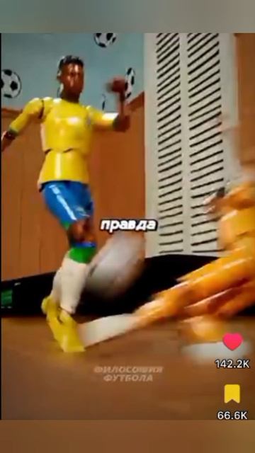 Игрушечные футболисты ожили! #футбол #football #ronaldo #messi