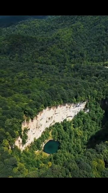 💧🌿 Место, где вода исчезла, но ощущение глубины никуда не делось — СУХОЕ ОЗЕРО