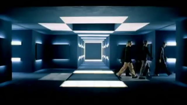 Five - Keep On Movin' (360p)