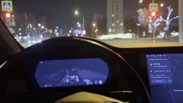 Tesla Model X Performance I, 2020 автопилот в городе