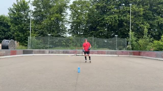 Inline Skating Forward  короче Роликовый хоккей