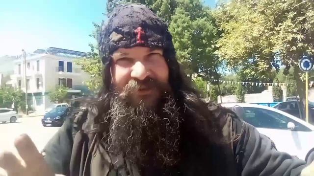ΤΑ ΚΟΥΒΑΛΑΝΕ ΜΕ ΤΟ ΚΑΡΟΤΣΑΚΙ