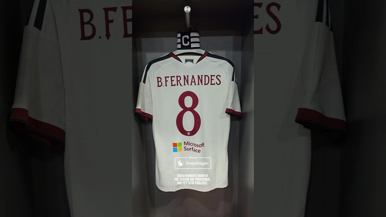 Inside The Dressing Room! ⚪️