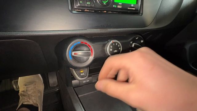 Kia Rio 2021 г. VIN Z94C241ABMR228094