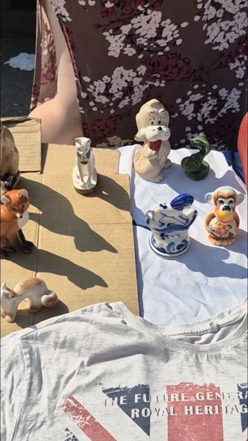 Что продают на блошином рынке? #антиквариат #fleamarket #барахолка