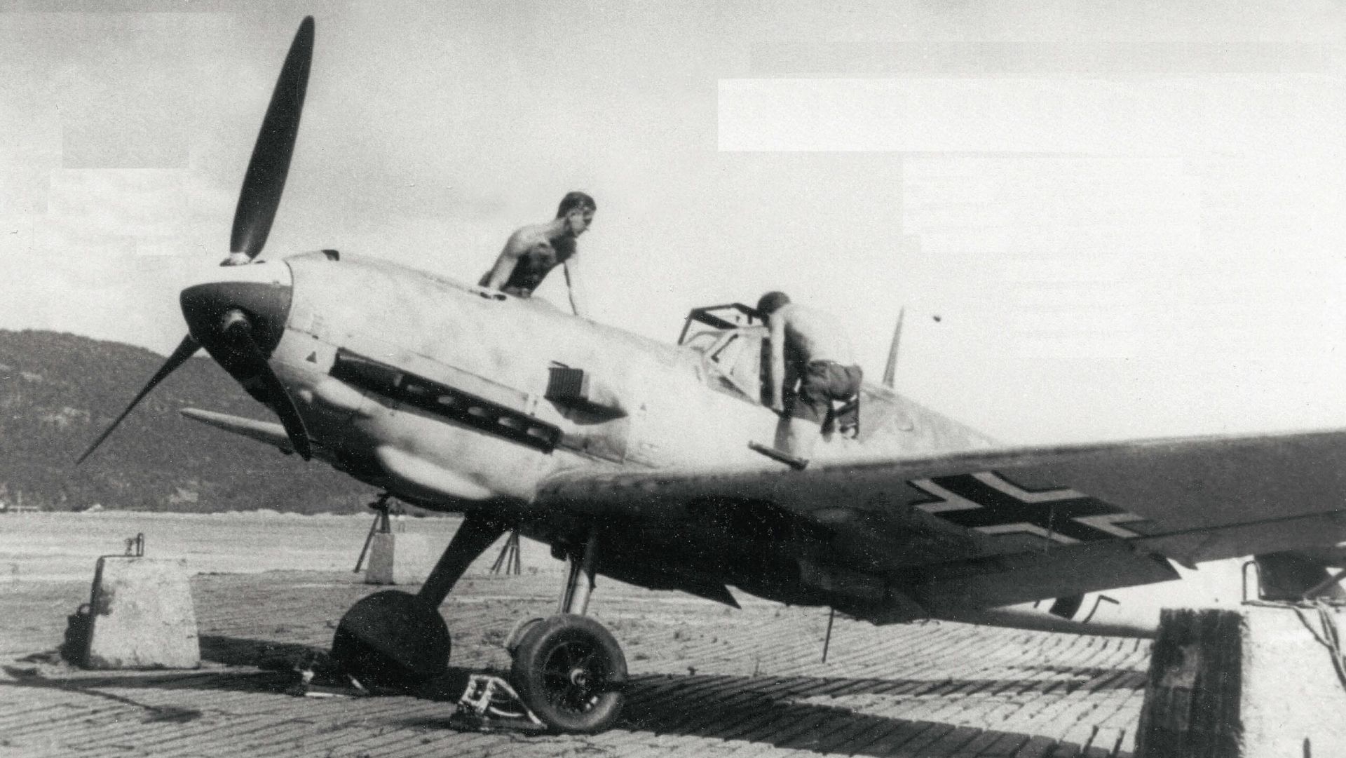 IL-2 Sturmovik Battle Of Stalingrad - Bf 109 E-7 - взлёт и посадка