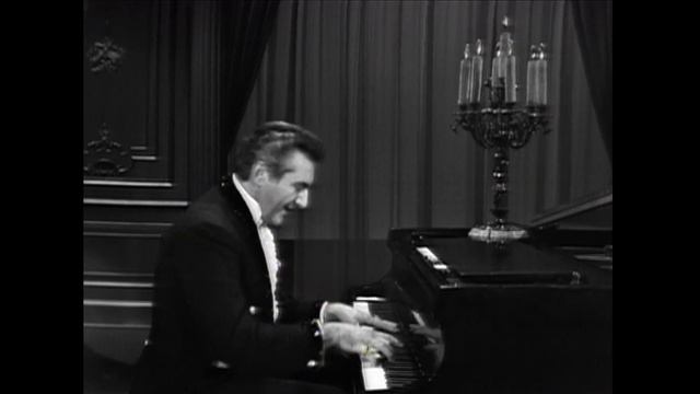 Liberace Play 