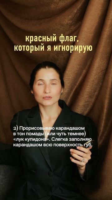 на верхней губе шрам, без цензуры.