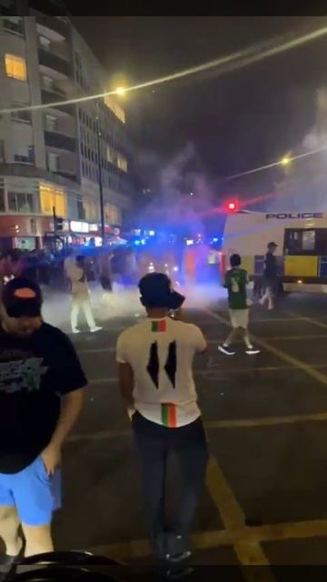 Погромы в Лондоне  и Париже 