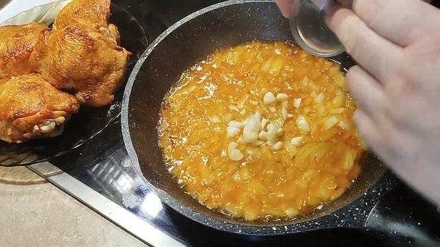 Куринные Бедра в сметанном соусе!!!