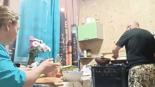 МНЕ НЕ СТЫДНО, РЕШАЕМ САМИ ЧТО ВАЖНЕЕ. .