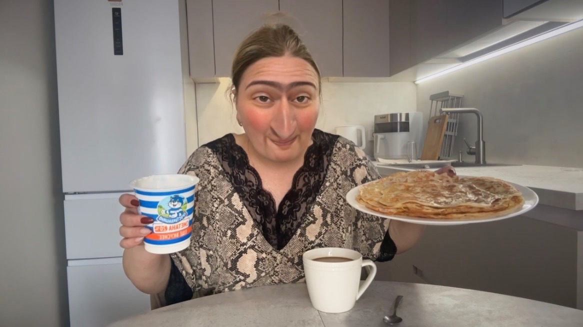 СПАЛА И ЕЛА 🤗 ОТ РАБОТЫ ДОХНУТ КОНИ 😒ТЫ НЕ КАЗАЧКА - ТЫ ПИЯВКА 🤣