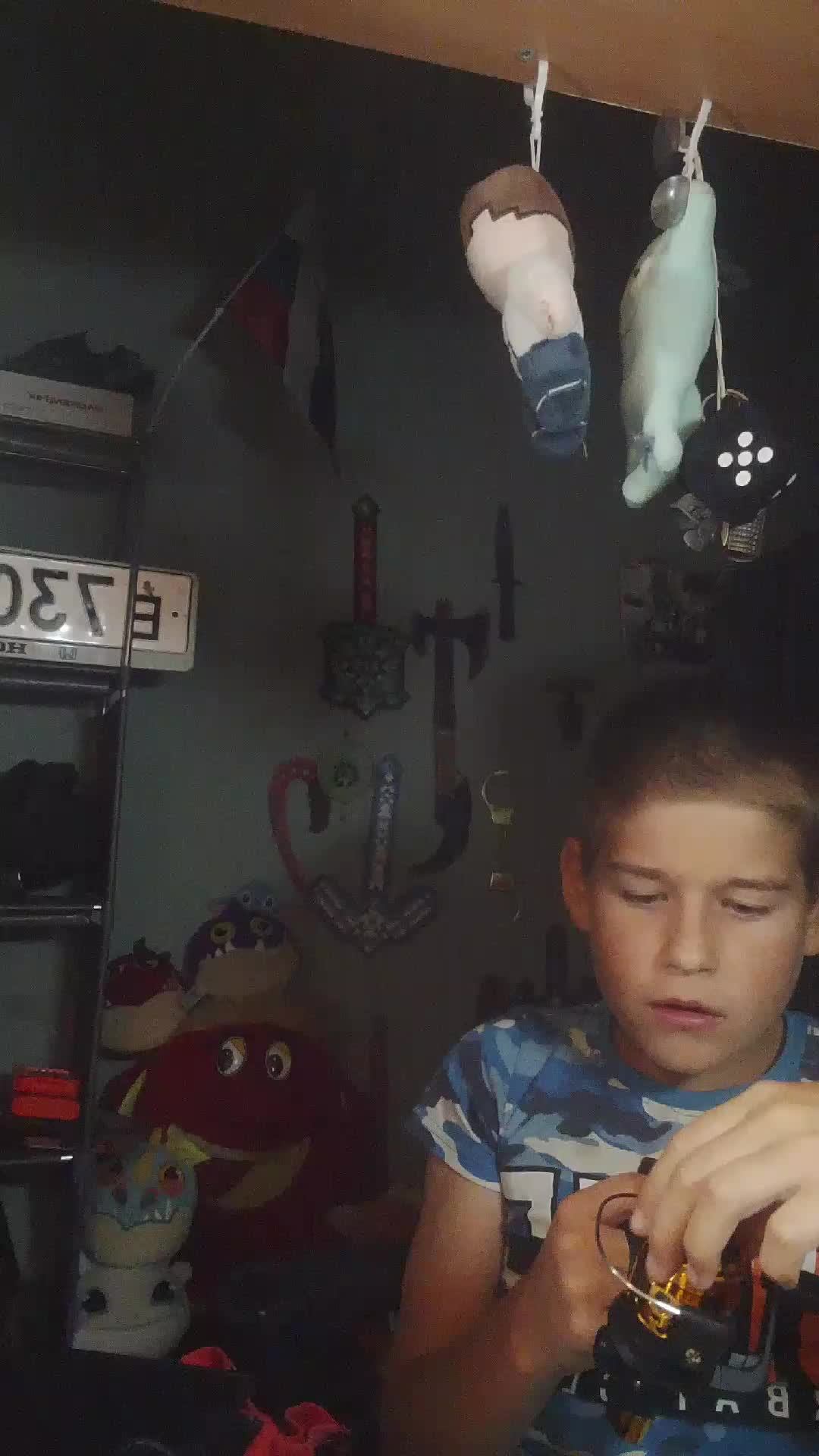 подпишись на меня пожалуйста