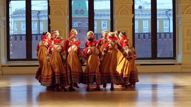 Мы во поле танцевали