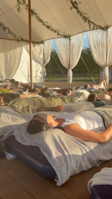 Практика медитация с живым звуком на природе