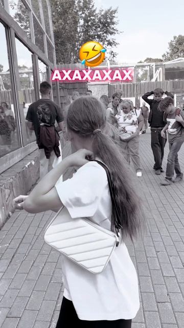 В зоопарке лучше не повторять 😂🐍
