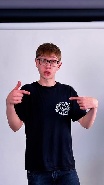 Напиши  а ты бы моргнул ?