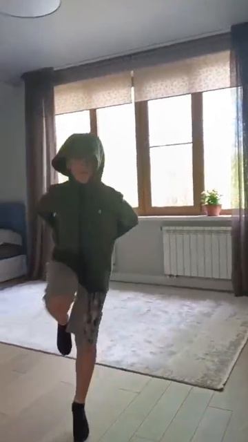 как танцуют Костя