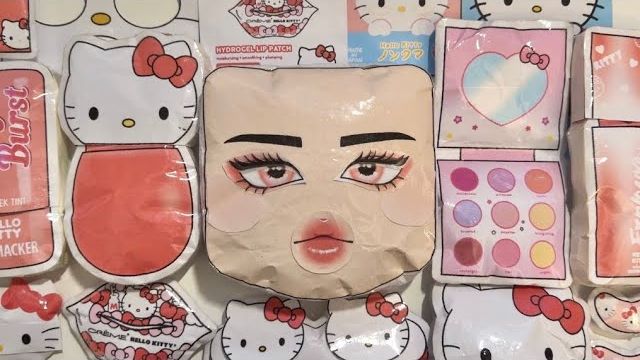 ХЕЛЛО КИТТИ В РОБЛОКС: УХОД ЗА КОЖЕЙ И МАКИЯЖ ASMR ✨