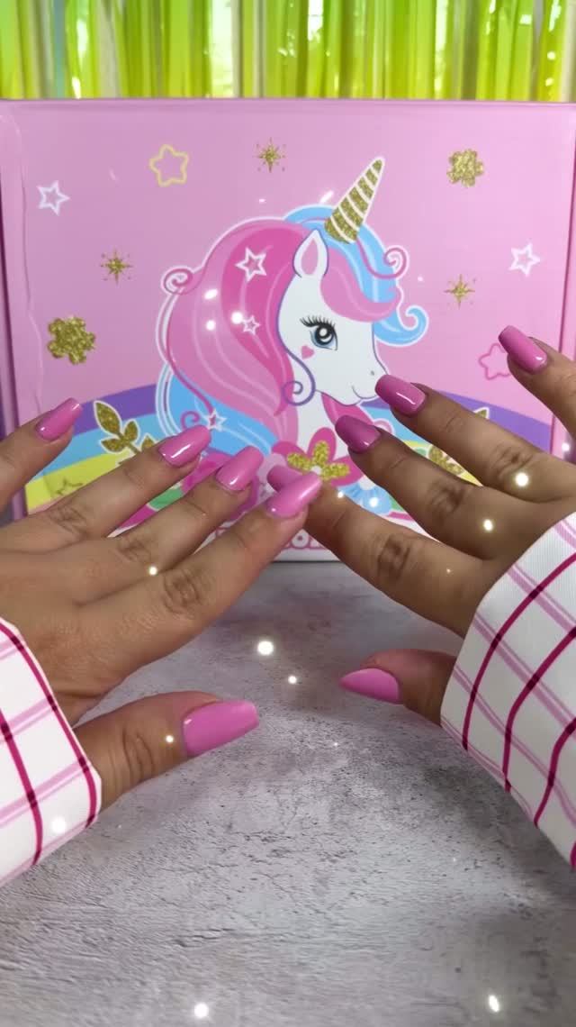 🦄 Есть тут настоящие розовые зефирки и любители единорогов? 😍