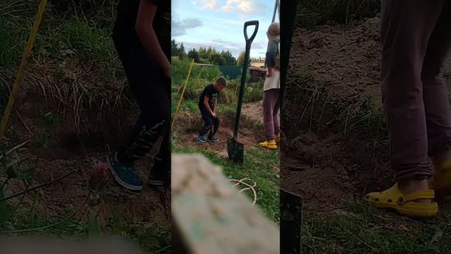 Копаем землянку