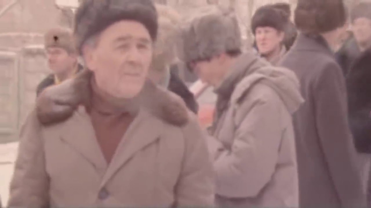 Очередь за водкой в Чите. 1991 г