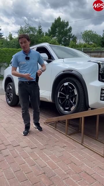 GAC GS8 Traveller: полный привод, Aisin 8-ступ. и 231 л. с. Тест на эстакаде, почти внедорожник?