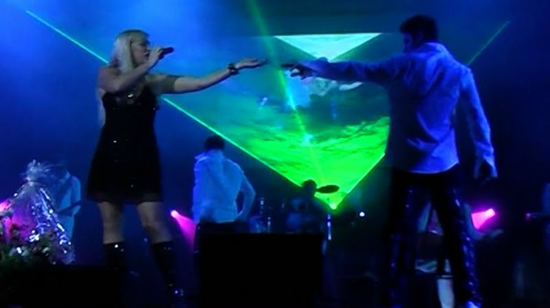 Наталия Гулькина - Без любви (live 2008)