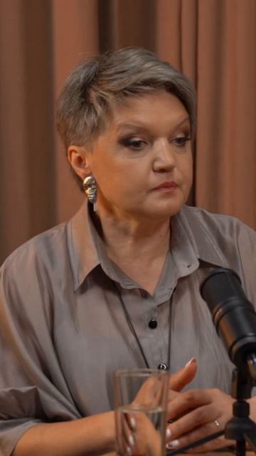 Человек сам строит свою историю: негативную или позитивную....