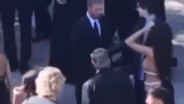 Как Джастин поприветствовал Тимоти Шаламе.@jbarmyru