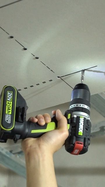 Аккумуляторная ударная дрель-шуруповерт WORX Professional WU369X