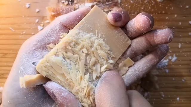 АСМР. РЕЗКА РЕТРО МЫЛА. ASMR.CUTTING OLD SOAP