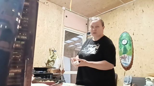 ДОРОЖКА ПОЧТИ ГОТОВА/СТРЯПАЮ ПИРОЖКИ С КАПУСТОЙ.