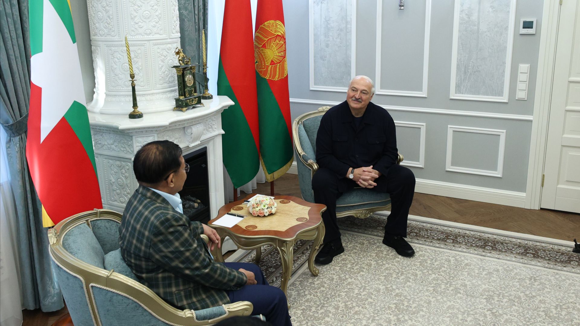Лукашенко: Дождь у нас – хорошая примета! // Встреча с Президентом Мьянмы