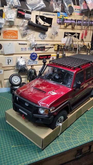 New Rgt Ex86160 Red Toyota Land Cruiser 79
