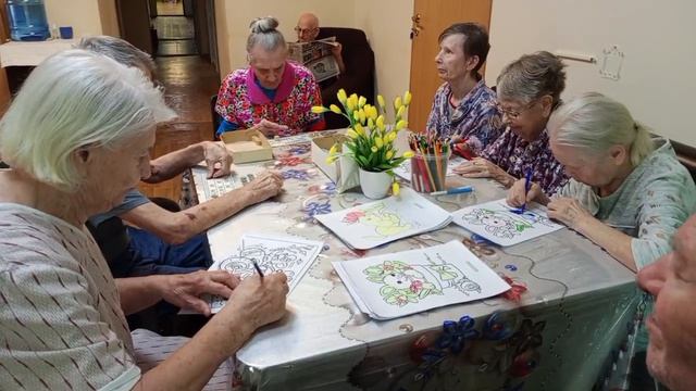 В нашем пансионате большинство проживающих с удовольствием занимаются рисованием