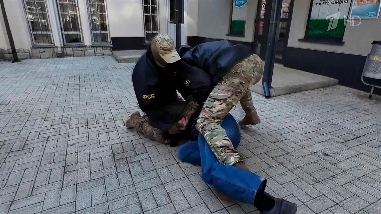 Сотрудники ФСБ обезвредили сразу нескольких украинских агентов в регионах России