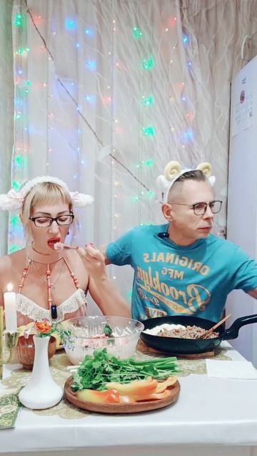Дайкон😋😋😋,фрагмент мукбанга