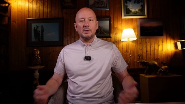 Закрываются отделения, а надо закрывать сами банки
