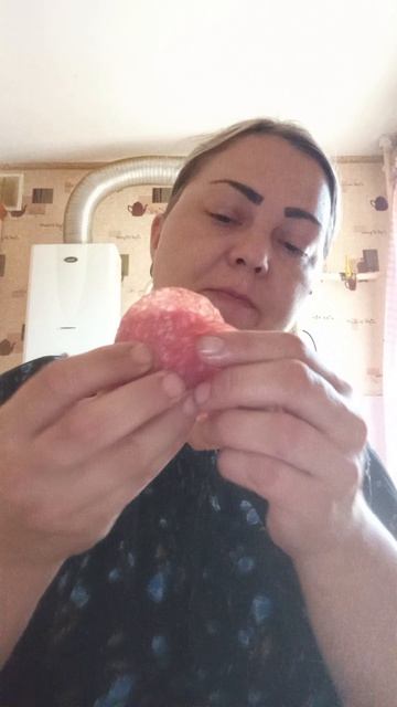 называется,сидела женщина скучала ) розочка из колбасы нарезки от Черкизово