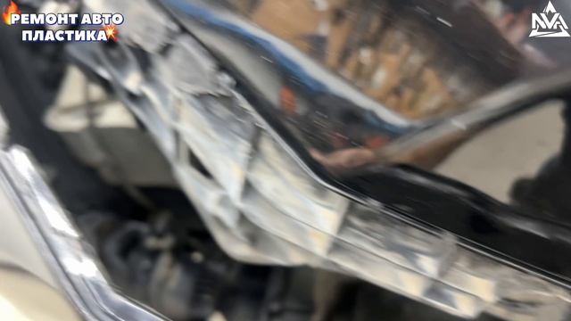 Выставляем зазор между крылом и передним бампером на Таета Хайлендер