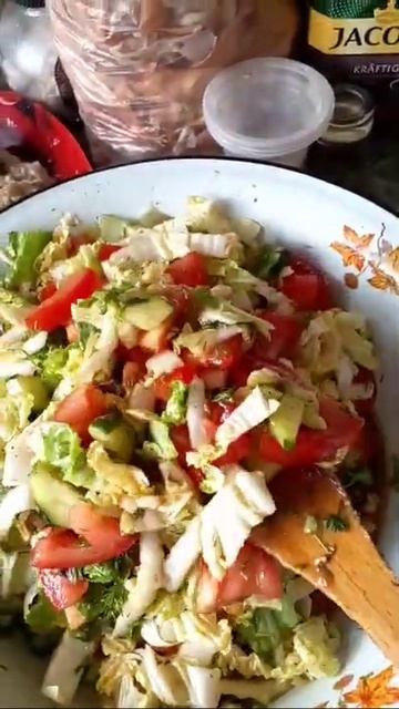 Салат из овощей. ПП. ЗОЖ. Рецепты. Огурцы . Помидоры. Капуста . Укроп. Лук . Как приготовить салат