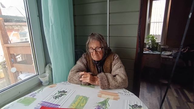 Поздравили Анну Михайловну с Яблочным Спасом.