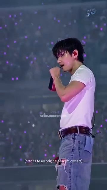Taehyung...КРАСАВЧИК...