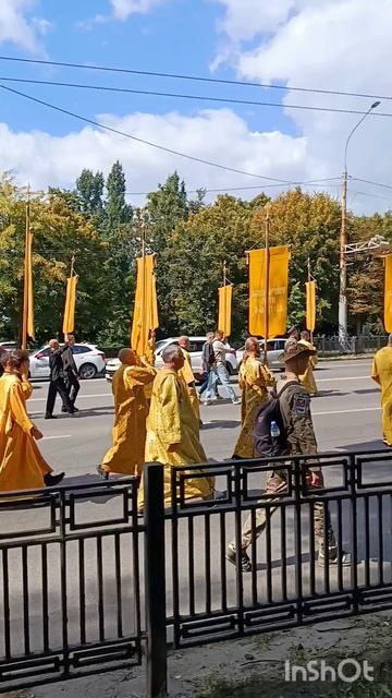 В Воронеже стартовал Митрофано-Тихоновский крестный ход