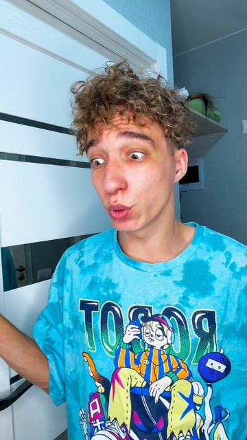 Китайка заморозил Змейку😂😆