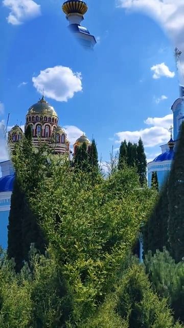 Храмы на территории Свято-Успенского мужского монастыря г. Орёл
